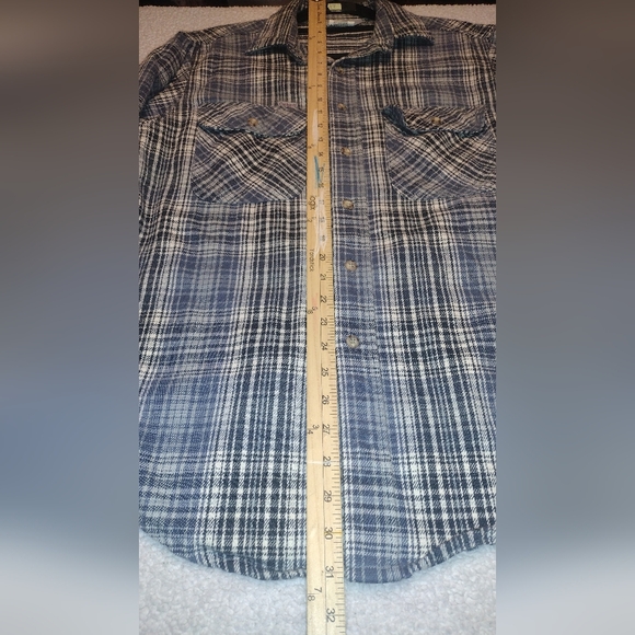 Vintage Men's Carhartt Button-Up Flannel, Size Medium, Blue Plaid - Picture 8 of 12